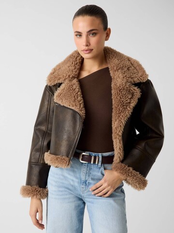 GUESS Between-Season Jacket in Brown