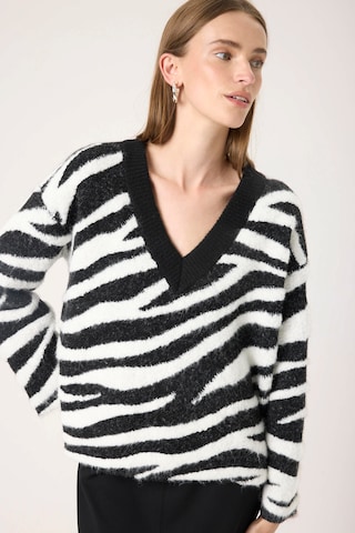 Pull-over 'SL Sorea' SOAKED IN LUXURY en noir