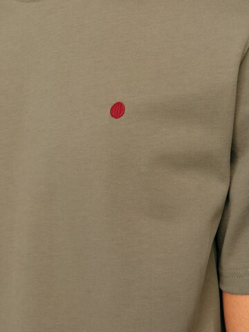 R.D.D. ROYAL DENIM DIVISION Футболка 'RDDRoad' в Зеленый