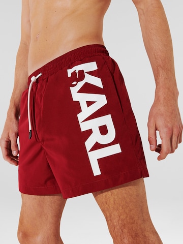 Karl Lagerfeld Plavecké šortky – červená