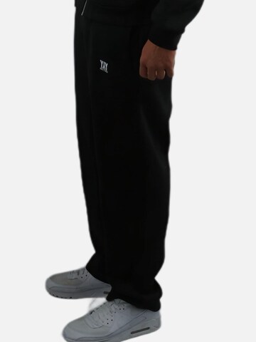 HEFTYKA Loosefit Sporthose 'OPEN LEG JOGGER'‌ in Schwarz