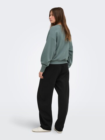 Sweat-shirt 'ONLBrooky' ONLY en vert