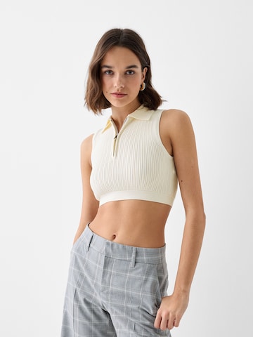 Bershka Broderad topp i beige: framsida