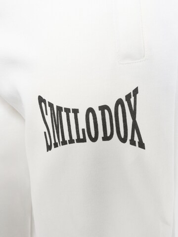 Coupe slim Pantalon 'Classic Pro' Smilodox en blanc