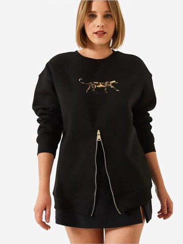 Bianco Lucci Sweatshirt in Black