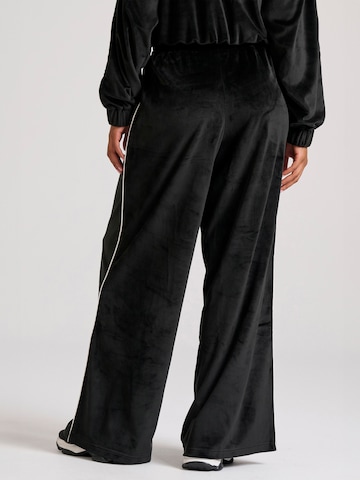 Funky Buddha - Pierna ancha Pantalón en negro