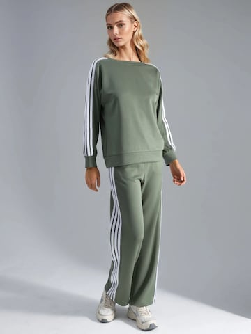 Hiccup - Fato de jogging em verde: frente