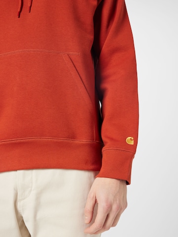 Carhartt WIP Sweatshirt 'Chase' in Rot