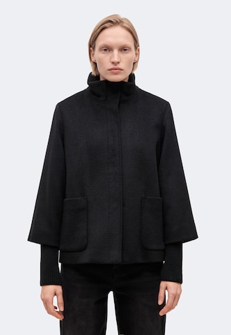 s.Oliver Jacke in Schwarz: Vorderseite