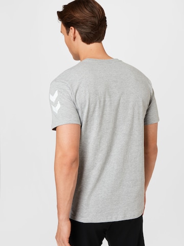 HummelTehnička sportska majica - siva boja