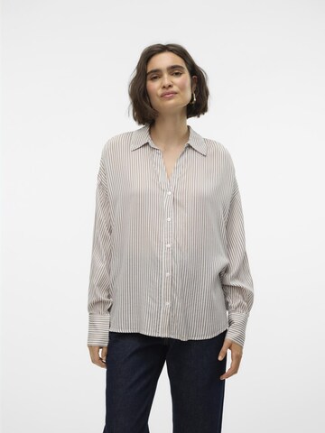VERO MODA Blouse 'VMBumpy' in White: front