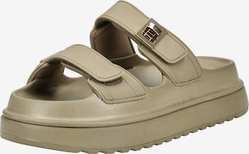 STEVE MADDEN Mules in Green: front