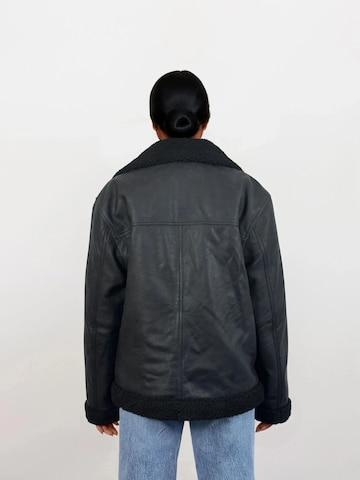 trueprodigy Lederjacke ' Alma ' in Schwarz