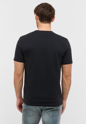 MUSTANG T-Shirt 'Austin' in Schwarz