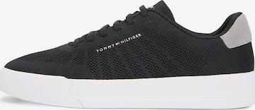 TOMMY HILFIGER Sneaker in Schwarz: Vorderseite