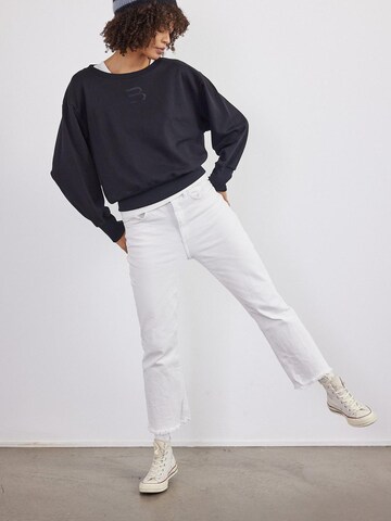 BEARTH Sweatshirt in Black