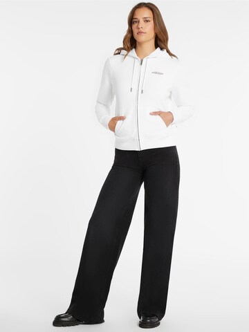 GUESS Sweatjacke in Weiß