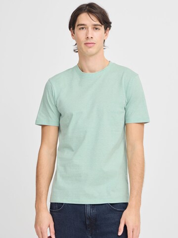 Maglietta ' CFTHOR micro striped tee ' di Casual Friday in verde