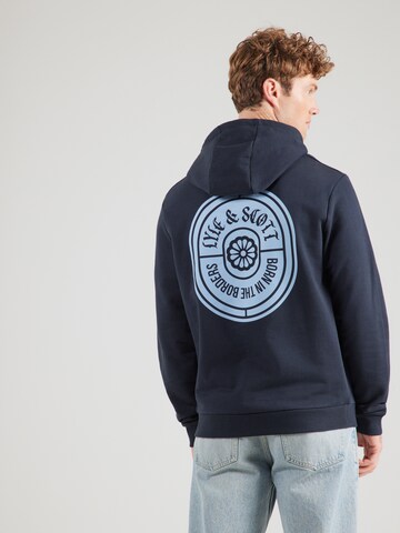 Lyle & Scott Sweatshirt 'Borders' in Blauw: voorkant