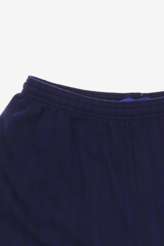 UMBRO Shorts 33 in Blau