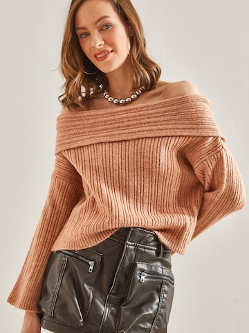 Bianco Lucci Свитер в Коричневый: спереди