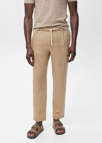 MANGO MAN Regular Pleat-Front Pants 'Romelino' in Beige: front