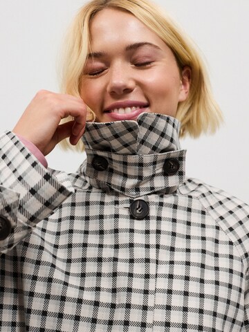 Cappotto di mezza stagione 'Dolly' di Next in bianco