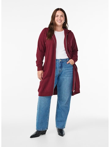 Veste de survêtement 'Shelly' Zizzi en rouge