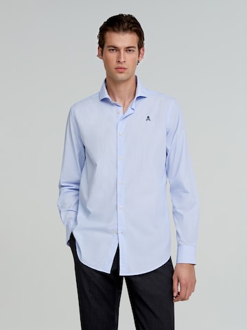 Scalpers Regular fit Button Up Shirt in Blue: front