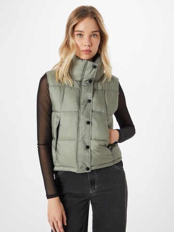 Superdry Vest 'Mountain' in Green: front