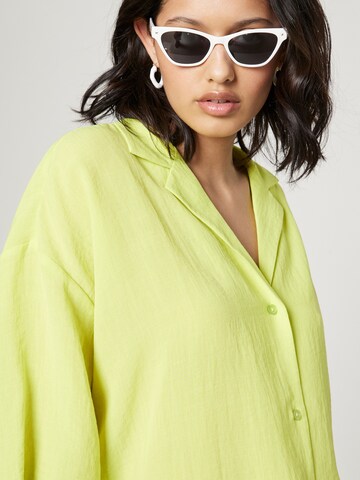 florence by mills exclusive for ABOUT YOU - Blusa 'Break Time' em amarelo