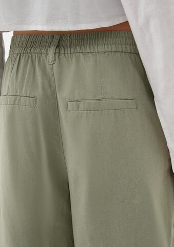 Wide leg Pantaloni de la QS pe verde