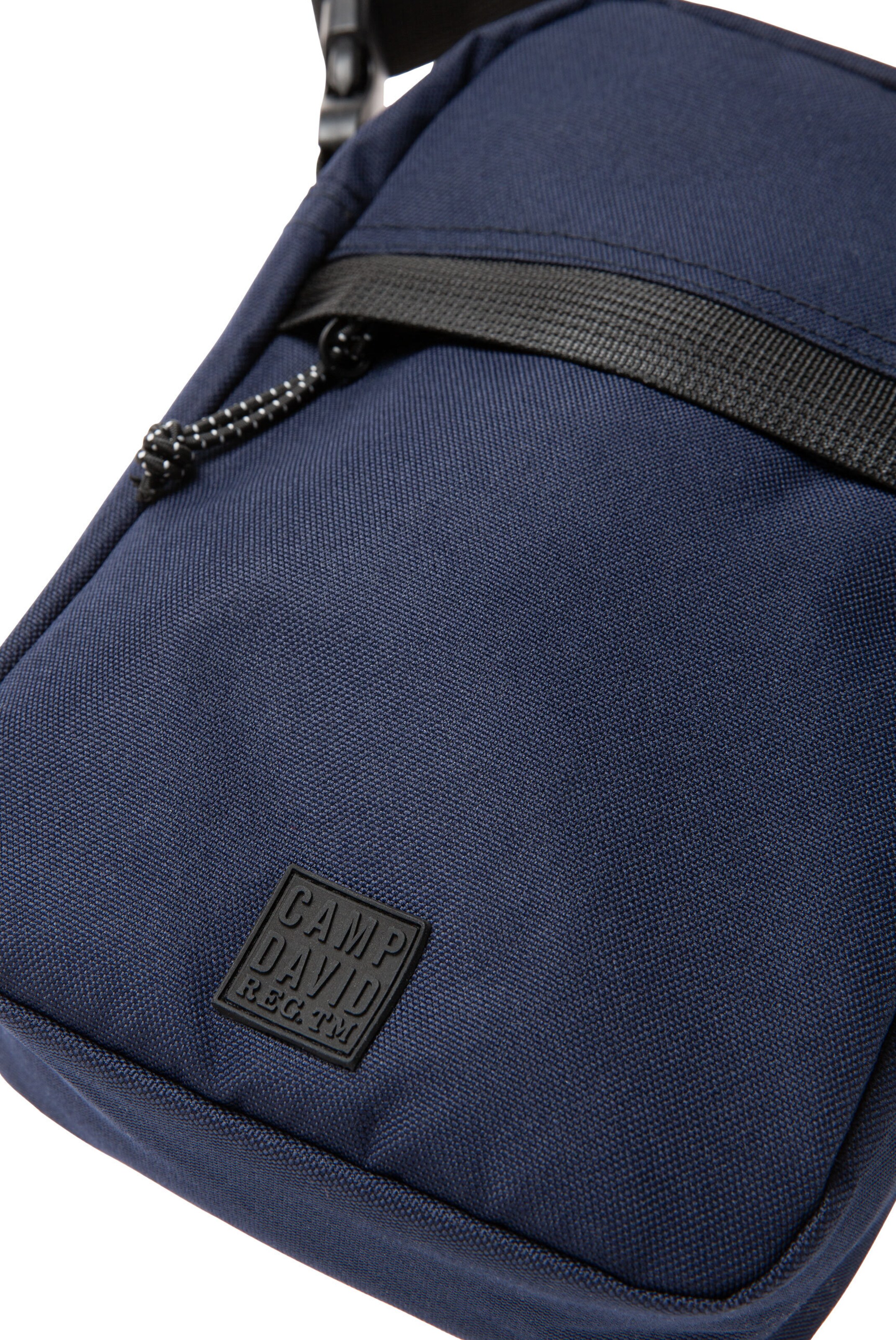 CAMP DAVID Leichte Crossbody Bag in Blau