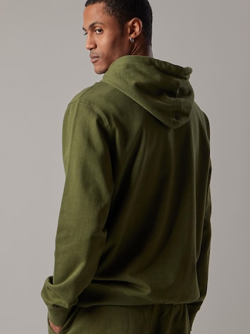 Felpa 'Felpa Felpata con Cappuccio' di OWN Off With Nature in verde