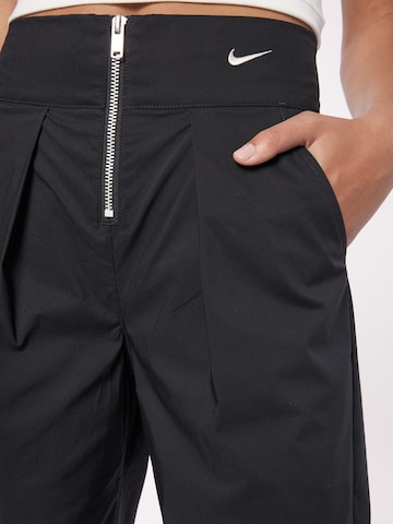 Nike Sportswear Обычный Брюки со складками в Черный