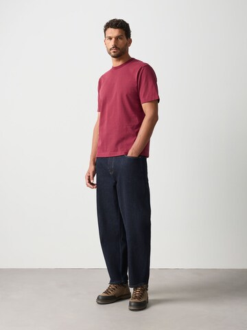 Next Shirt in Red