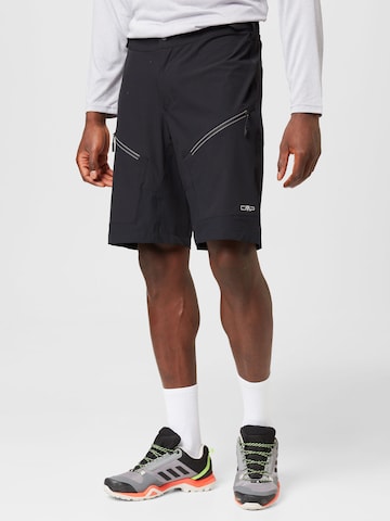 CMP Slimfit Sportshorts in Schwarz: predná strana