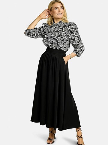 T-shirt ' FLORA ' Liberte Essentiel en noir