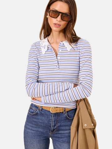 Lipsy Shirt in Blauw: voorkant