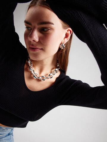 ABOUT YOU - Camiseta 'Malina' en negro