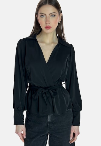 Elara Bluse in Schwarz: Vorderseite