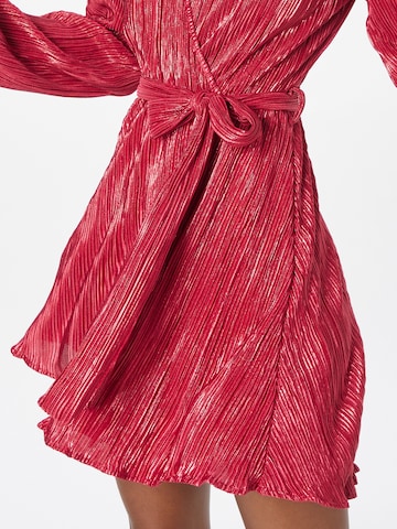 Bardot Šaty 'BELLISSA' - Červená