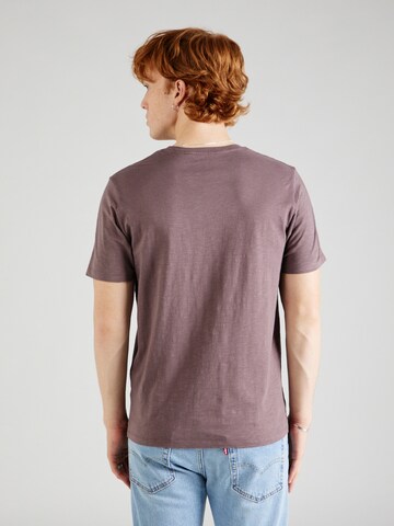 LEVI'S ® T-shirt i brun