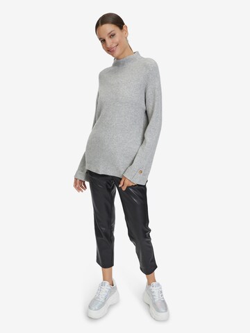 Cartoon Pullover in Grau