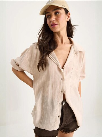 Camicia da donna di Bianco Lucci in beige