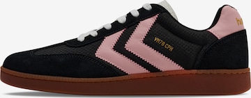 Hummel Sneaker "VM78' in Schwarz: Vorderseite