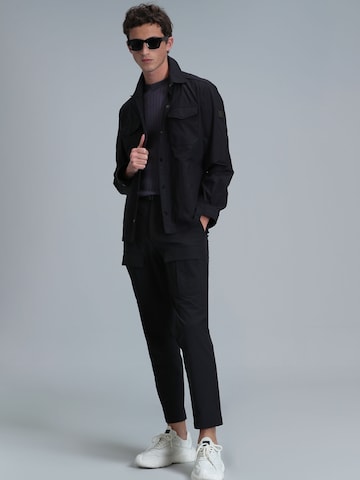 Coupe slim Pantalon Lufian en noir