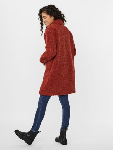 VERO MODA Between-Seasons Coat 'Kyliefilucca' in Red