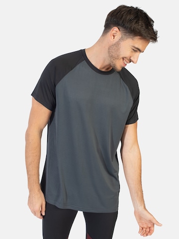 T-Shirt fonctionnel Spyder en gris : devant