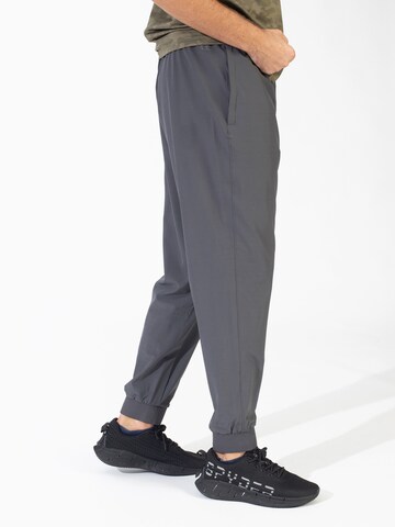 Spyder Tapered Sports trousers in Grey